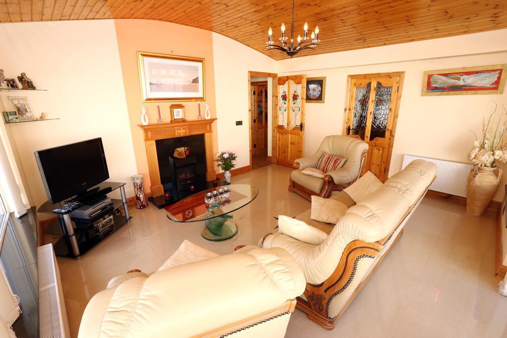 Beezies Self Catering Cottages Grange  Экстерьер фото