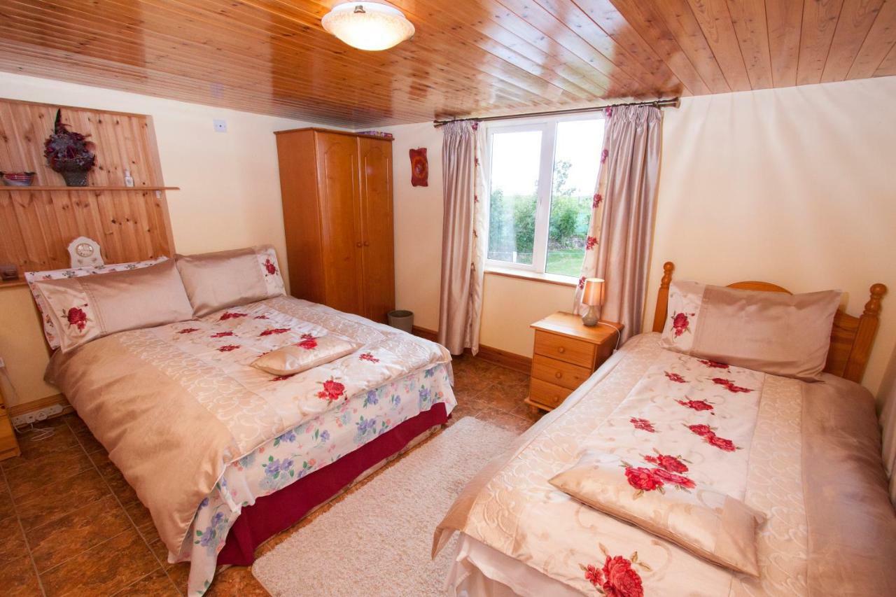 Beezies Self Catering Cottages Grange  Экстерьер фото